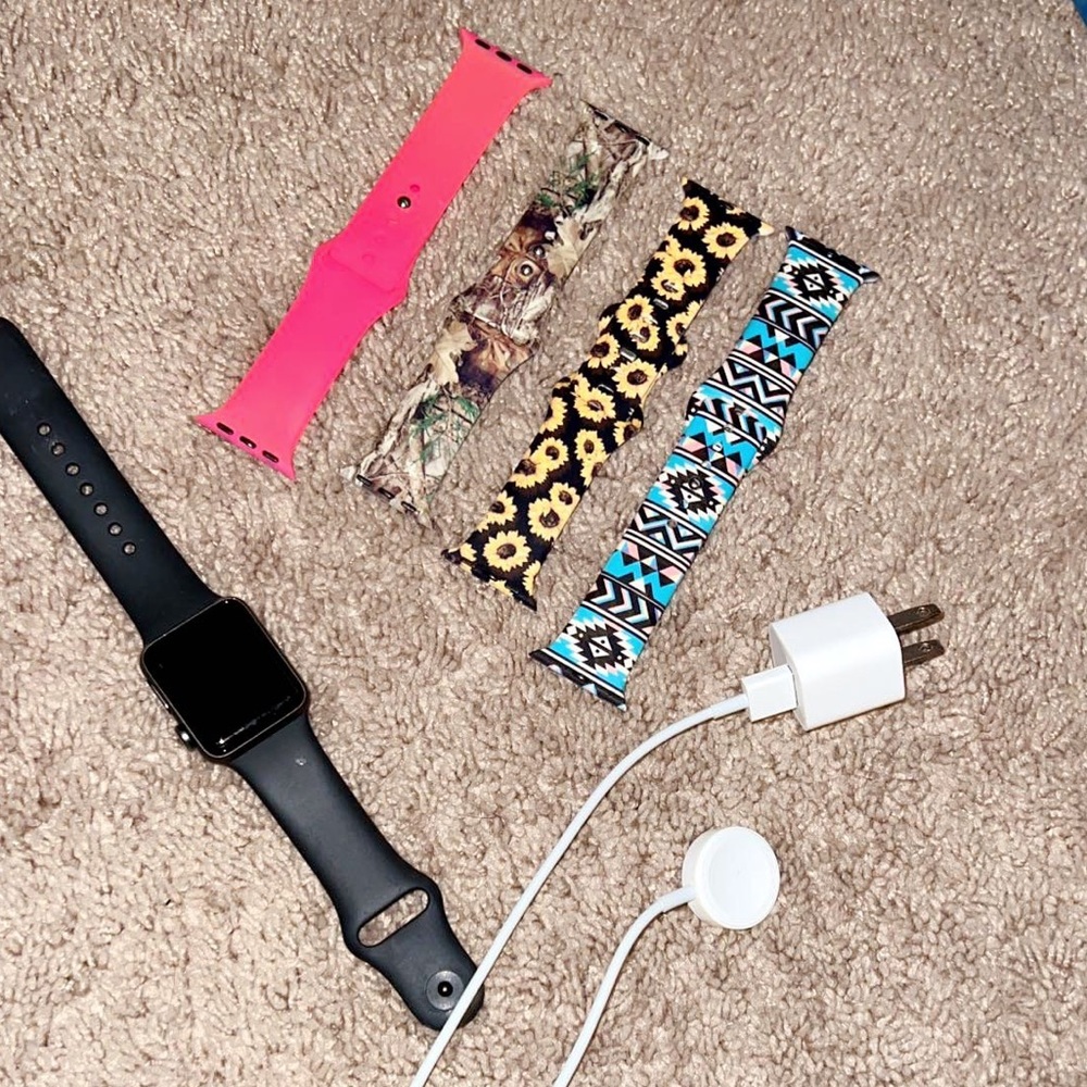 !! SOLD !! Apple Watch Series 3